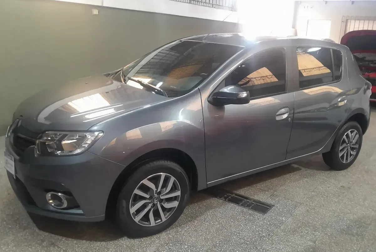 Renault Sandero 1.6 16v Intense