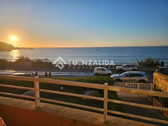 Departamento En Venta De 3 Dorm. En Concón