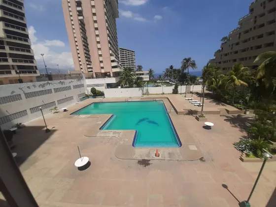 Se Vende Apto Ph Duplex 209m2 4h/3b/2pe Playa Grande