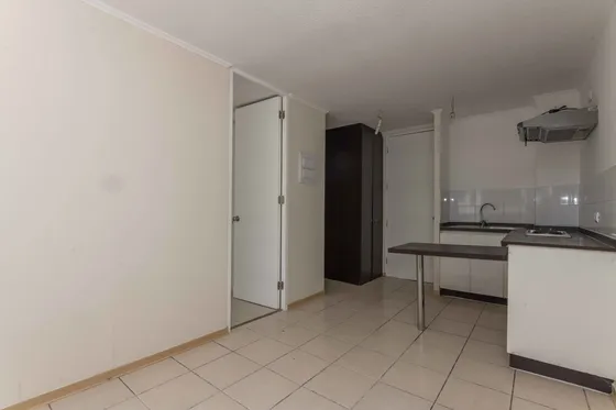 Edificio Av. María Rozas Velásquez Piso 4