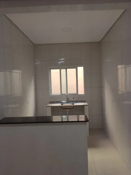 Casa Pra Locação 01 Dormitório, Sala E Cozinha Integrada