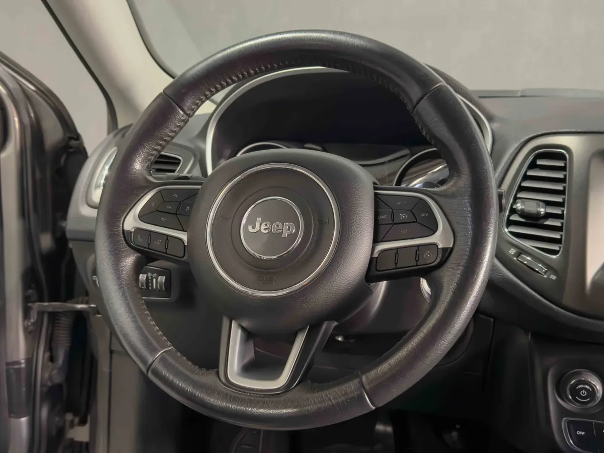 Jeep Compass 2.4 Longitude5295443942578688010