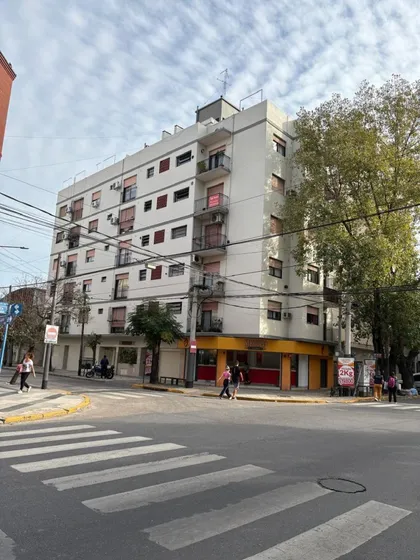 Departamento En Alquiler En Caseros