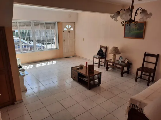 Casa 1 Dormitorio Casco Antiguo Chascomus En Planta Baja