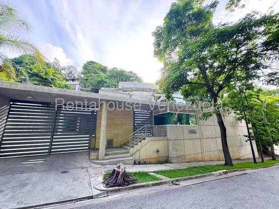 Se Vende Apartamento En Lomas De Chuao Mls #27-1586