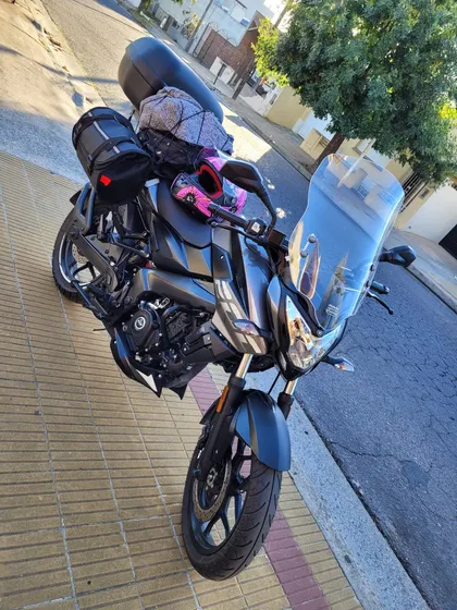 Rouser Ns200
