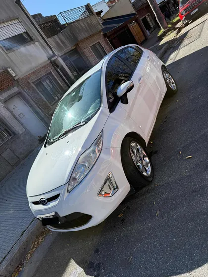 Ford Fiesta Kinetic 1.6 Design 120cv Titanium