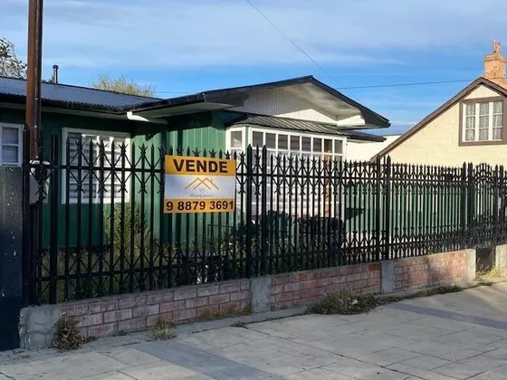 Casa En Venta De 3 Dorm. En Natales