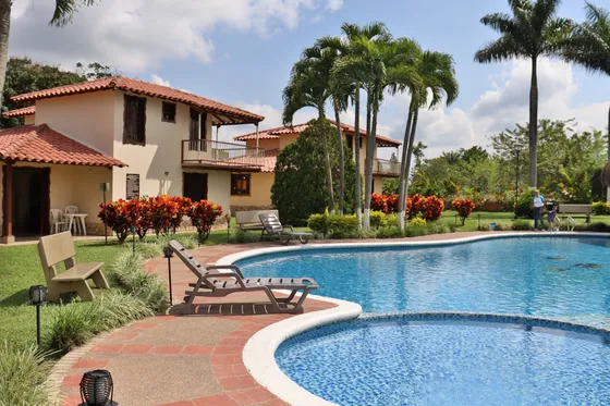 Venta De Cabañas Turísticas Campestres En Pueblo Tapao. Q