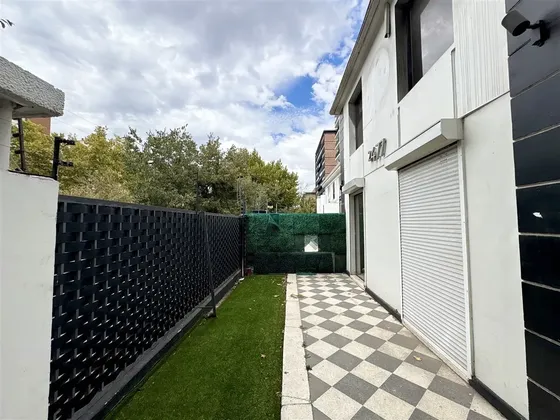Casa En Venta De 4 Dorm. En Providencia