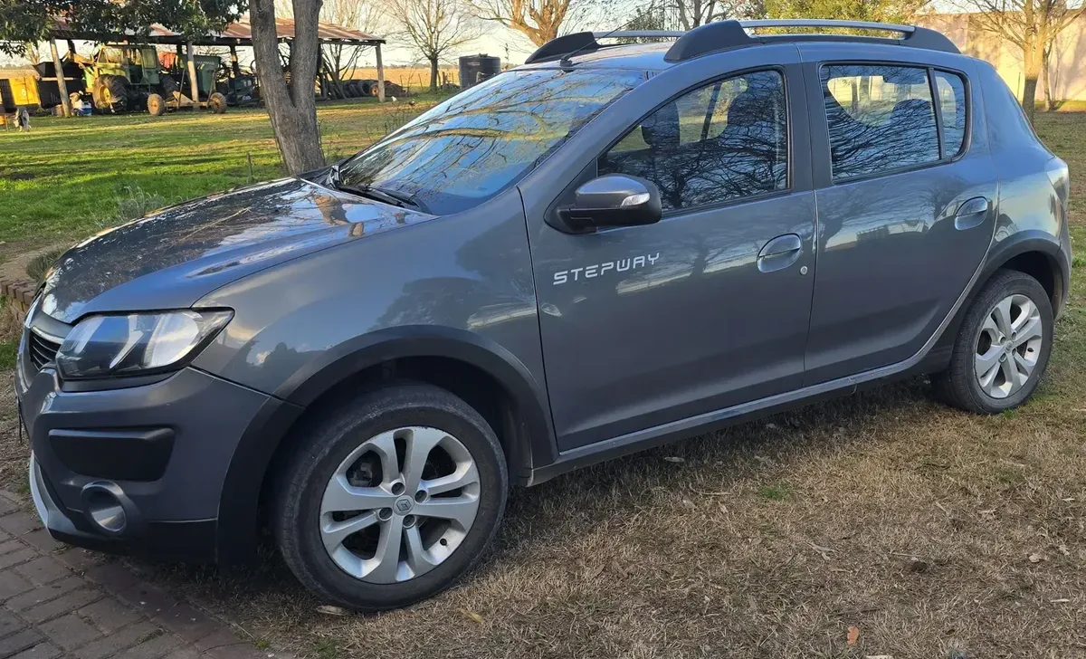 Renault Sandero Stepway 1.6 Privilege 105cv