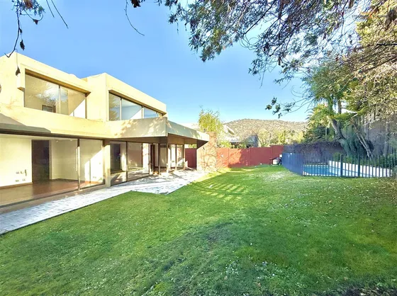Hermosa Casa Condominio I 6d 5b I Los Bravos I Craighouse