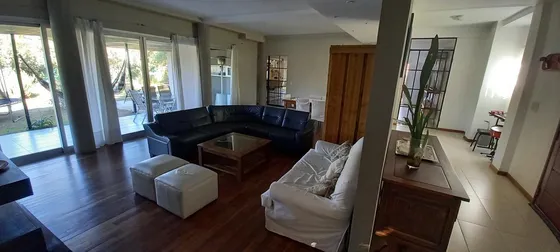 Villa Warcalde La Arboleda Casa En Venta 4d En Suite