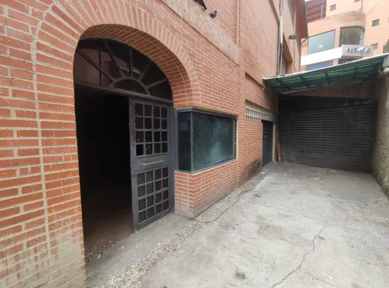 Se Vende Local Comercial En Piedra Azul