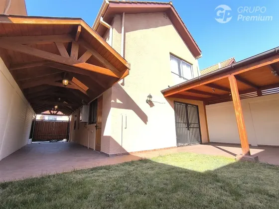 Arriendo Casa 3.5d/3b Valles Del Bosque, Maipú