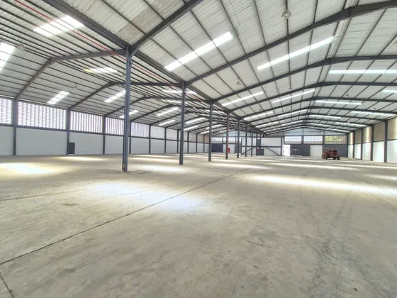 Galpón En Alquiler De 5.000 Mts2. Zona Industrial Los Guayos, Rp 