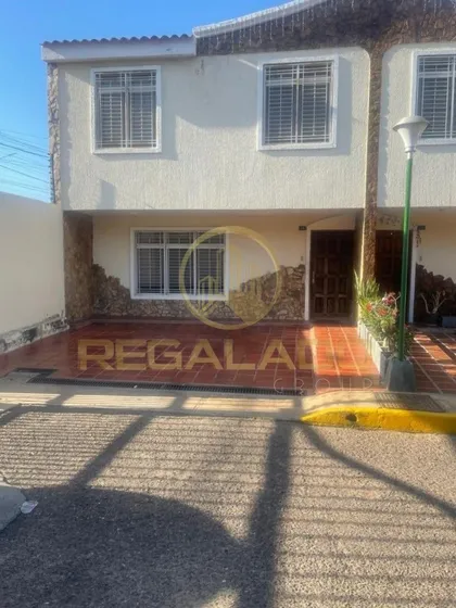 Cv-1619 Zona Norte Casa Lujosa Villa Avenida Guajira