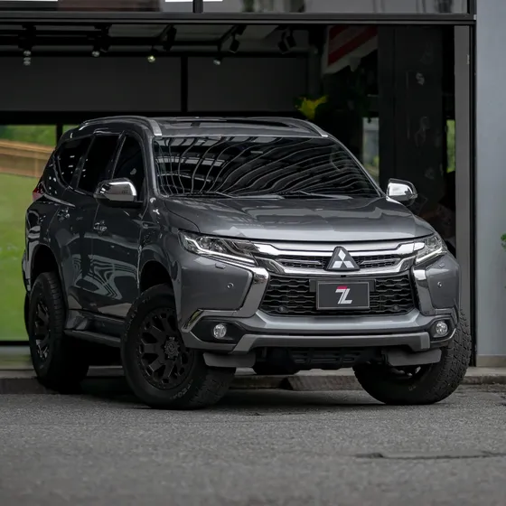 Mitsubishi Montero Sport 2.5