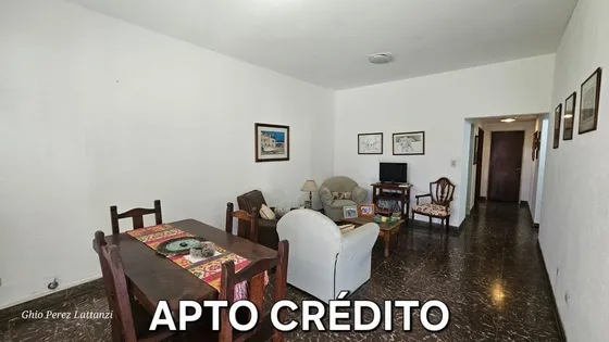 Venta  Casa De 5 Ambientes 3 Domitorios   En Martin Coronado, 1 Cochera
