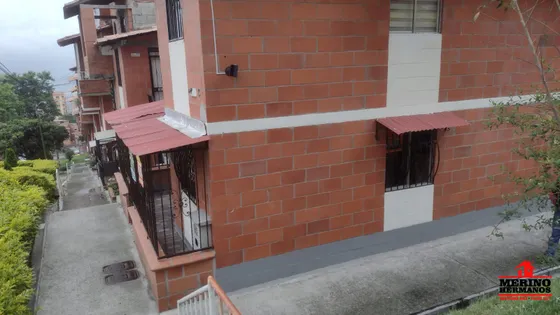 Casa En Venta En Robledo. Cod V4704
