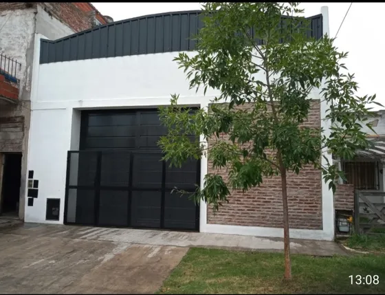 Galpon C/vivienda Y Fondo. Anticipo U$s70.000 Y 36 X U$s2.200