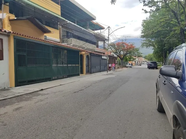 En Venta Galpón Guatire 800mts2