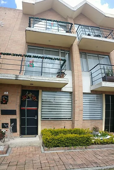 Venta Casa Mosquera Conj El Diamante, 155 M2. Doble Garaje
