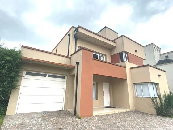 Casa A La Venta En Haras Maria Elena