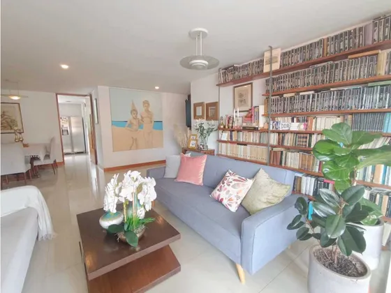 Venta Apartamento Con Parqueadero - Medellín Laureles Primer Parque