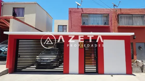 Casa En Venta De 3 Dorm. En Alto Hospicio
