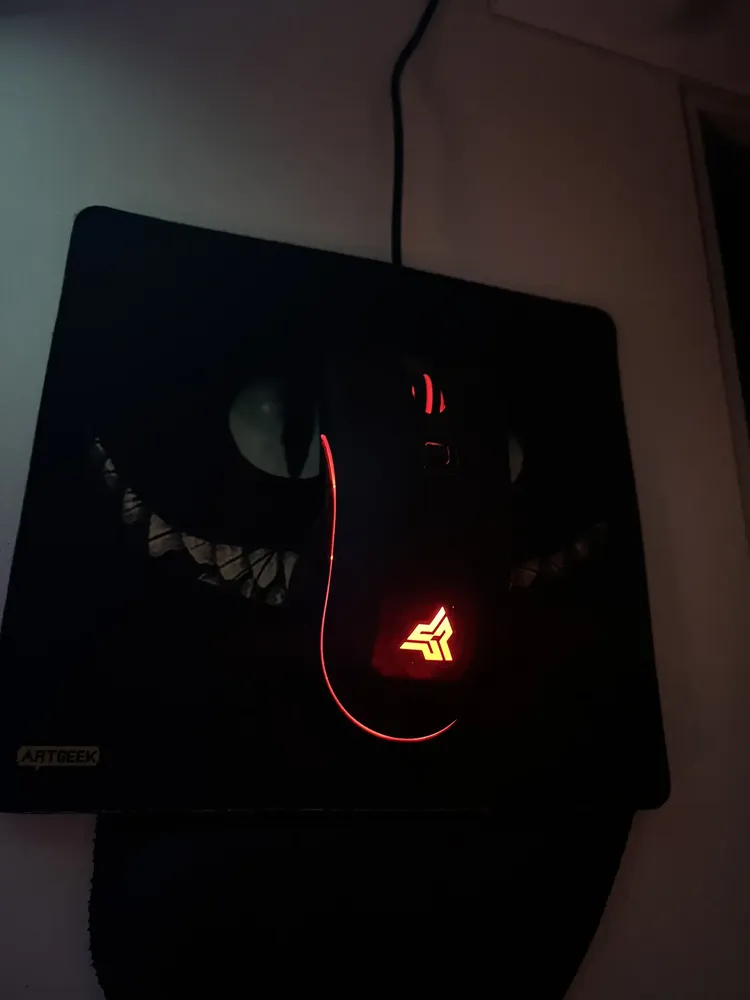 Mouse Gamer Knup Modelo MU008 USB RGB 4800dpi 7 Botões Preto