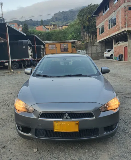 Mitsubishi Lancer 2.0 Avanzado