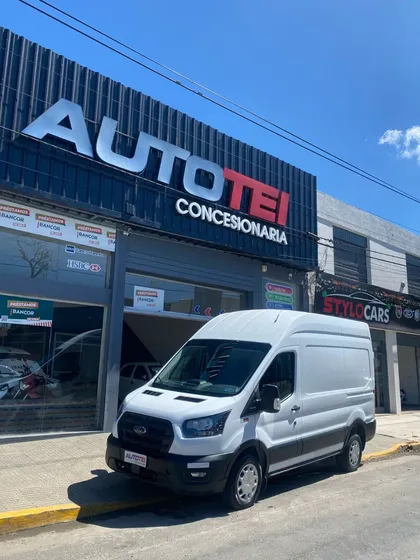 Ford Transit 2.2 Furgon Mediano 350m