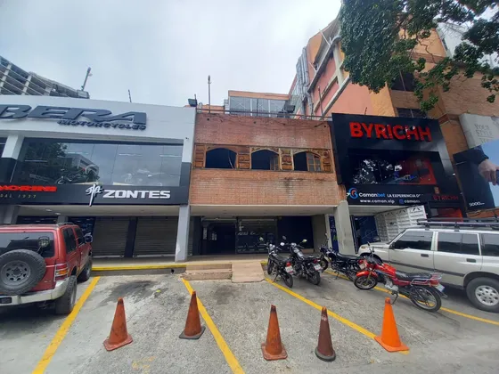 Alquiler Local Comercial En Las Mercedes 