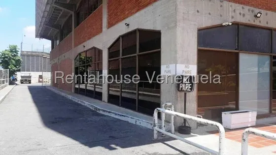 Local Comercial   ( Pb /  Industrial / Deposito ) Alquiler Boleita Norte Mls - 25-21902