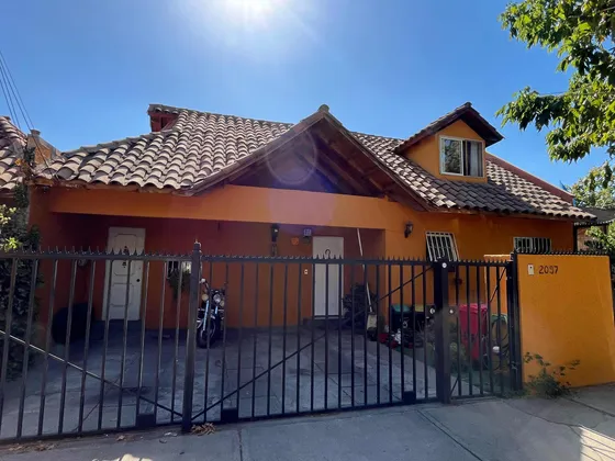 Casa 5 Dormitorios Y 2 Baños, Sin Comisión