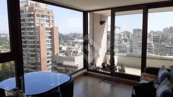 Departamento En Venta De 2 Dorm. Y 2 Baños En Las Condes