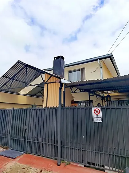 Casa En Venta, 3 Dorm, 1 Baño, Totalmente Solida, San Javier