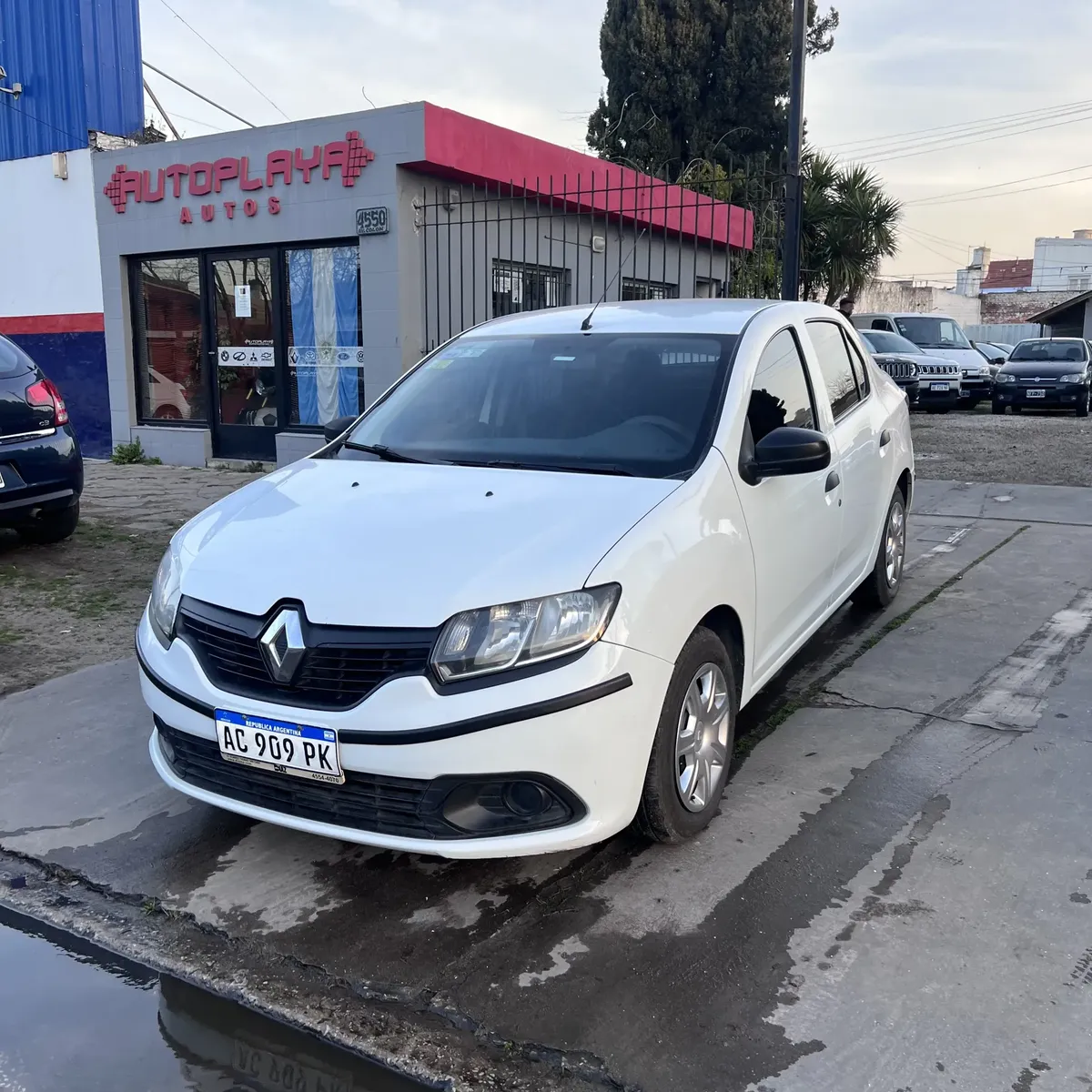 Renault Logan 1.6 Authentique Plus 85cv5193166144359731212