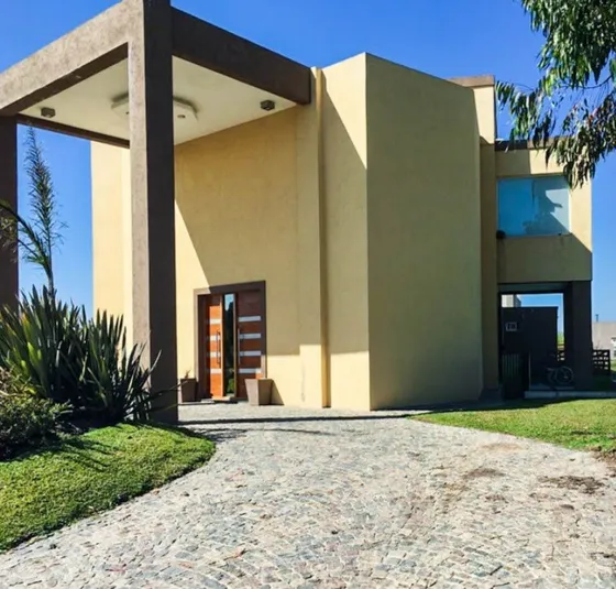 Venta Casa 6 Dormitorios Don Joaquín 