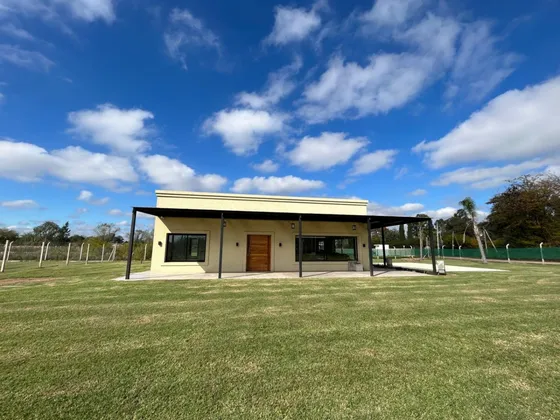 Se Vende Hermosa Casa En Barrio  Doña Luisa 