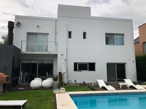 Casa Venta Pilar