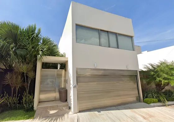 Casa En Venta, !!! Bonita Propiedad Con Alberca En Merida Yucatan ¡¡¡