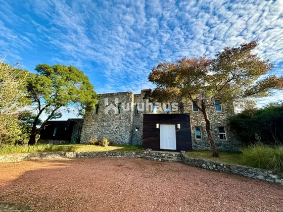 Chacra En Venta, De 4 Dormitorios En Jose Ignacio, Con Vista Al Mar Y A La Alguna