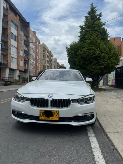 Bmw Serie 3 2.0 330i F30 Lci Luxury Line