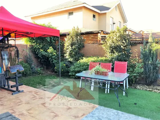 Venta Casa 3 Dormitorios, Amplia Cocina, En Microbarrio Alba