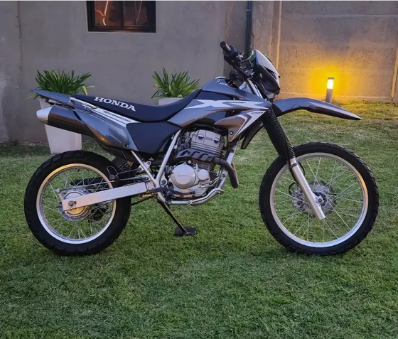 Honda Tornado 250