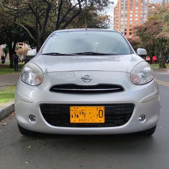 Nissan March 1.6 Advance