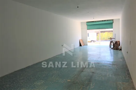 Centro: Propiedad Comercial Para Farmacia Ferretería  O Negocio De Comida.