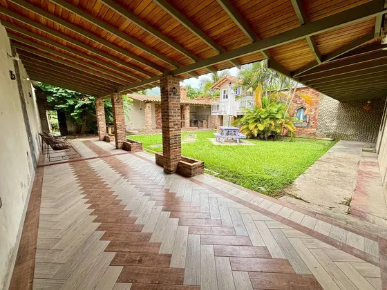 Exclusiva Propiedad En Venta Parque Residencial Campestre La Cumaca Amplia Y Acogedora Propiedad Ubicada En Una De Las Urbanizaciones Más Tranquilas Y Privilegiadas De La Zona.